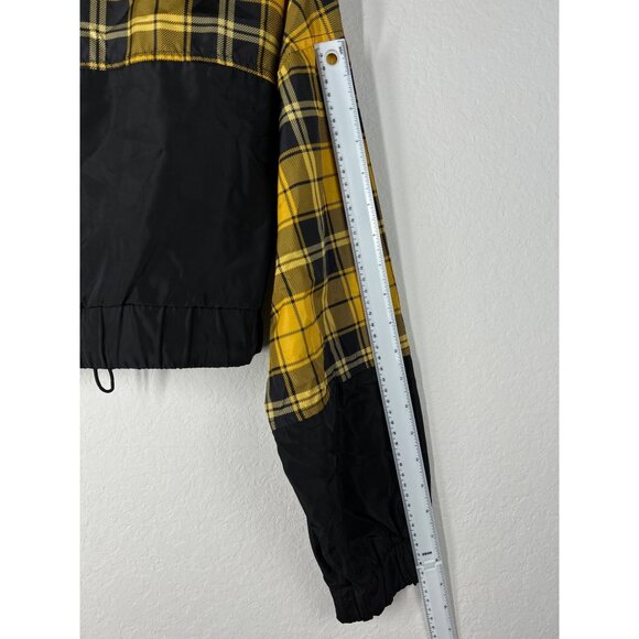Forever 21 Black and Yellow Plaid Cropped Bomber Jacket Size Medium - Picture 8 of 9